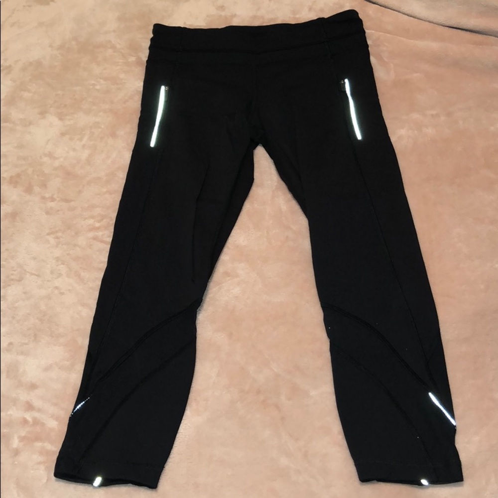 LIKE NEW LULULEMON LEGGINGS